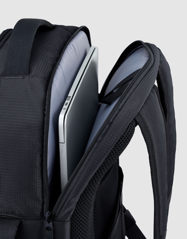 High Sierra - Ultimate Access 4 Dlx 16'' Laptop Travel Backpack