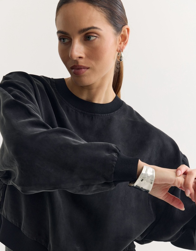 Oxford - Lola Rib Collar Cupro Top