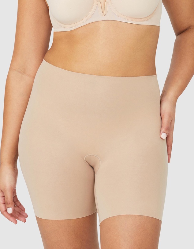 Nancy Ganz - Body Smart Waisted Shorts