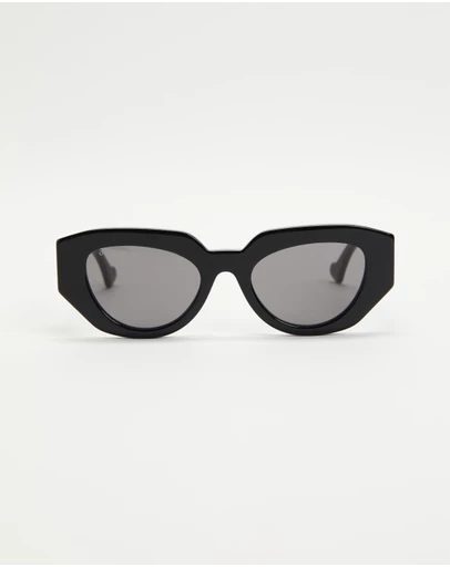 Gucci - GG1421S001
