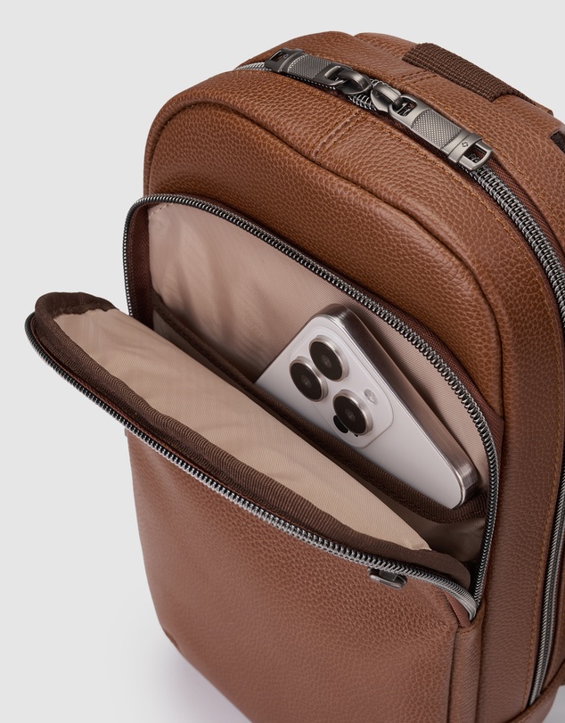 Samsonite - Sam Classic Leather Sling Bag
