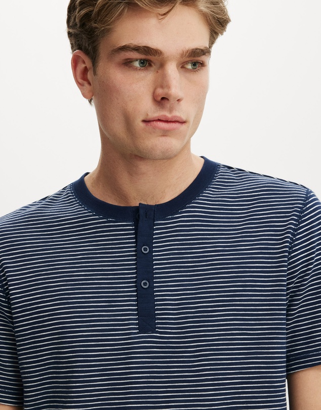 Cotton On - Fitted Henley T-Shirt