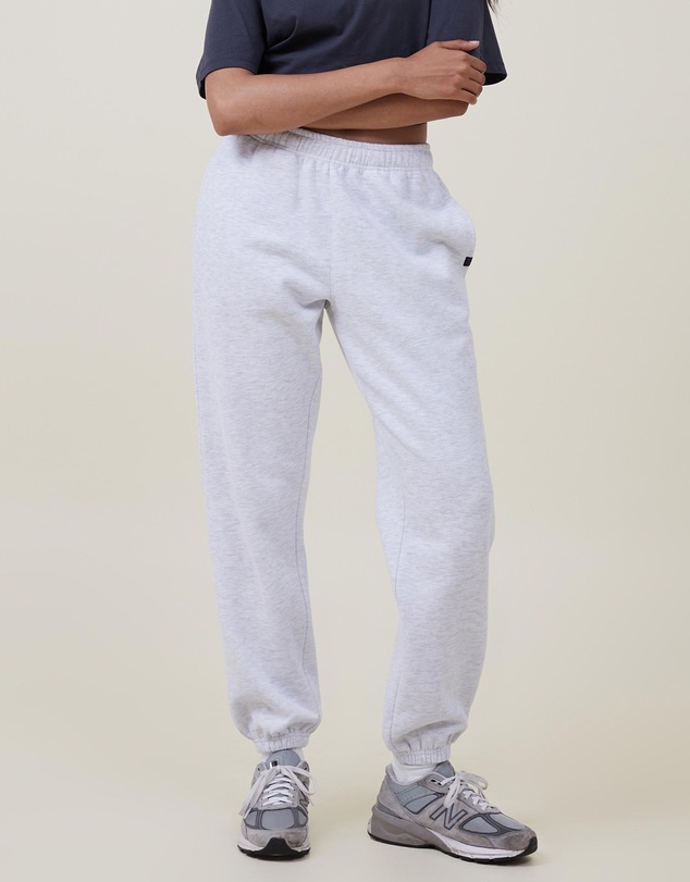 Cotton On Body Active - PLUSH BOYFRIEND JOGGER