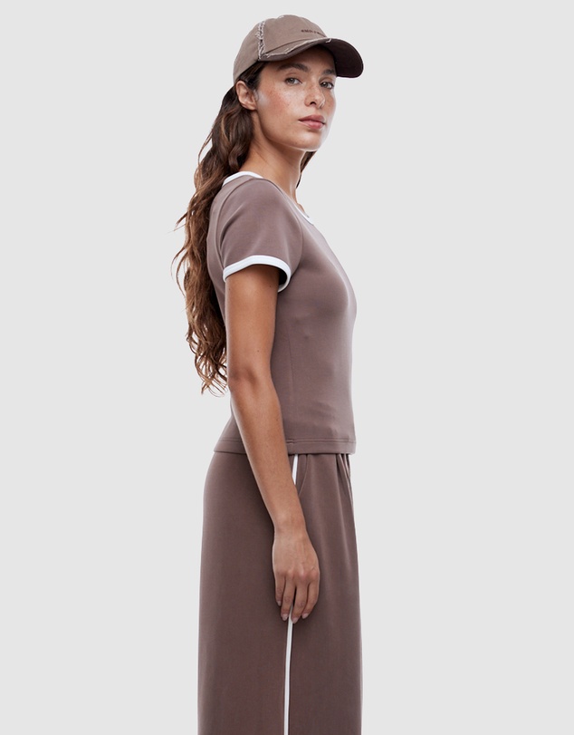 ENA PELLY - Elly Fitted Tee