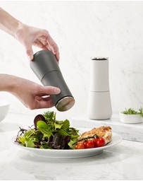 Joseph Joseph - Milltop™ Non-spill Salt & Pepper Mill Set (Grey)