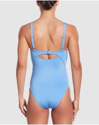 Nike - Essential V-Neck One-Piece Swimsuit