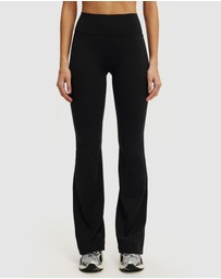 Cotton On Body Active - Ultra Luxe Invisble Scrunch Flare Pants