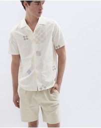 UNISON - Patchwork Embroidery Regular Fit Shirt