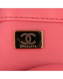 Pre-Loved by Azura Reborn - Pre-Loved chanel Quilted Leather Bag with Chain Detail Elegant Shoulder or Crossbody Accessory