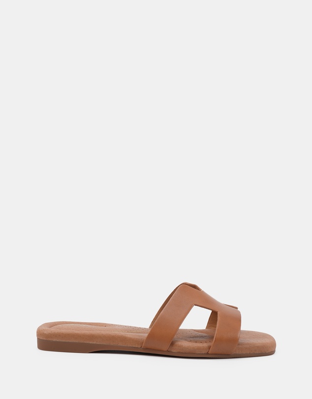 Clarks - Yvette Dark Tan