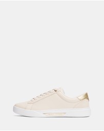 Tommy Hilfiger - Chic Court Sneakers - Women's