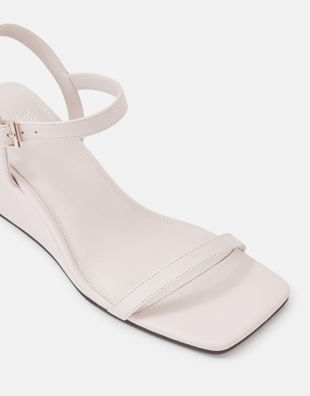 Wittner - Prisca Mid Heel Vintage Ivory Leather