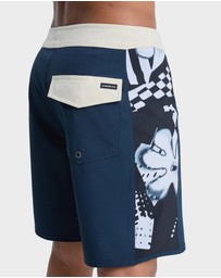 Quiksilver - Mens Surfsilk Arch 18