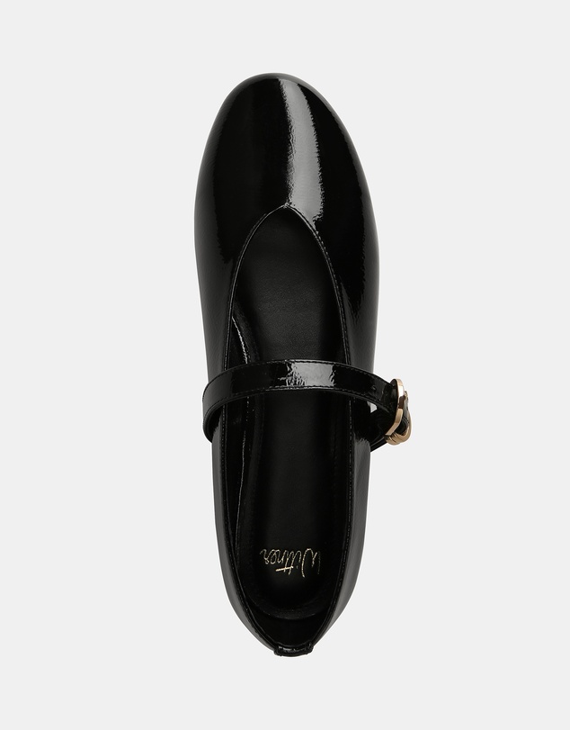 Wittner - Dakota Crinkle Patent Leather Flat Mary Janes