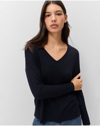UNISON - Soft V Neck Long Sleeve Tee