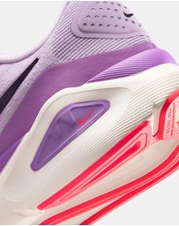 Nike - Structure 26 - Women's