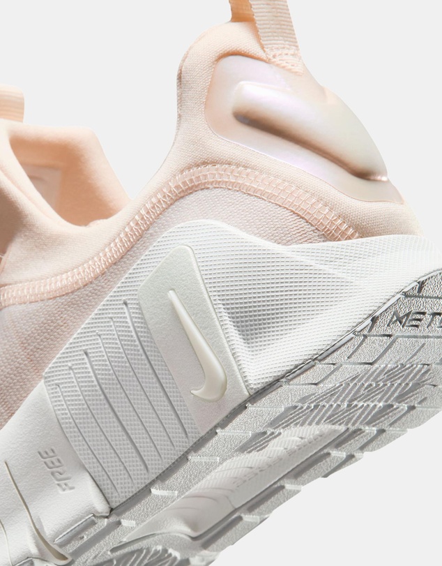 Nike - Free Metcon 6 - Women's