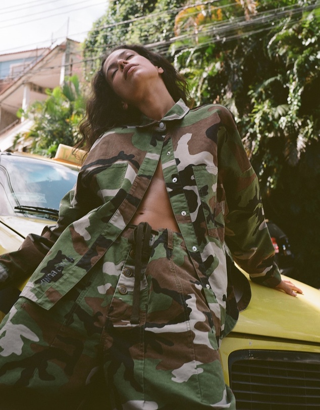 KINGA CSILLA - Camuffare Cin Shirt