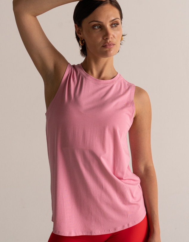 HyperLuxe The Label - Tank Top