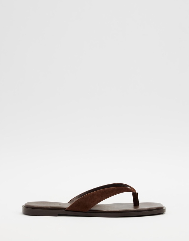 AERE - Flat Suede Thongs