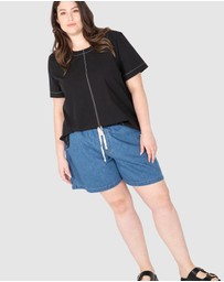 Love Your Wardrobe - Pia Denim Short