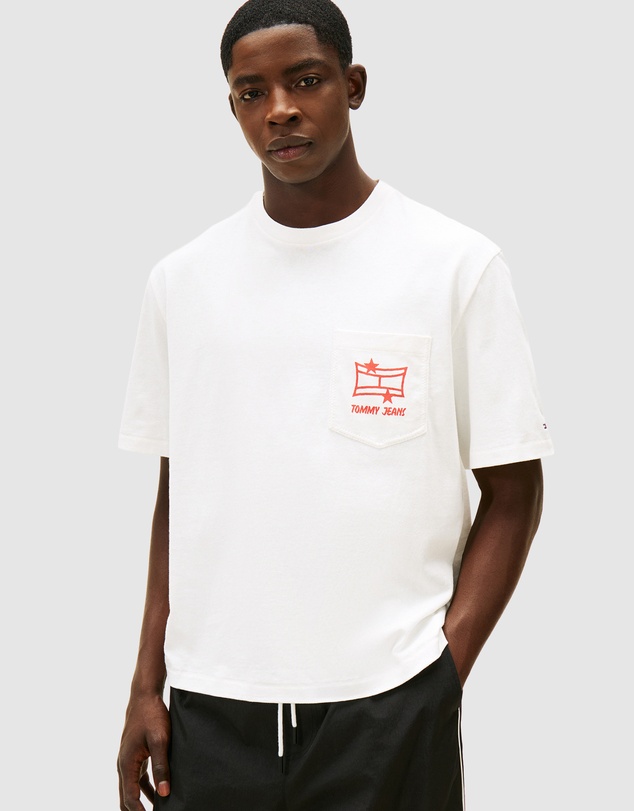 Tommy Jeans - 90s Graffiti SS Pocket T-Shirt