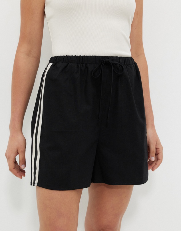 Calli - Relaxed Stripe Detail Shorts