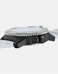 Luminox - Luminox Master Carbon MIL-SPEC 46mm Watch Set