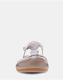 Mia Vita - Ayla Adjustable Sandal - White
