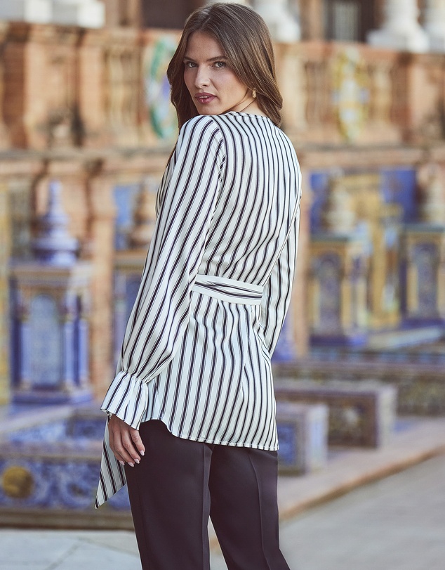 Sosandar - Ivory & Black Satin Stripe Keyhole Detail Tie Side Top