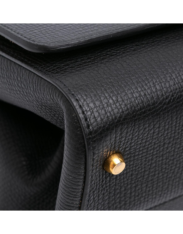 Bottega Veneta - Pre-Loved Grained Calfskin BV Angle Shoulder Bag