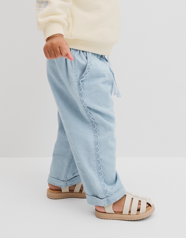 Country Road - Scalloped Chambray Pant
