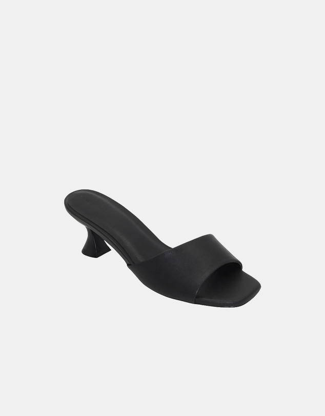 Human - Women's Avenue Heels Black