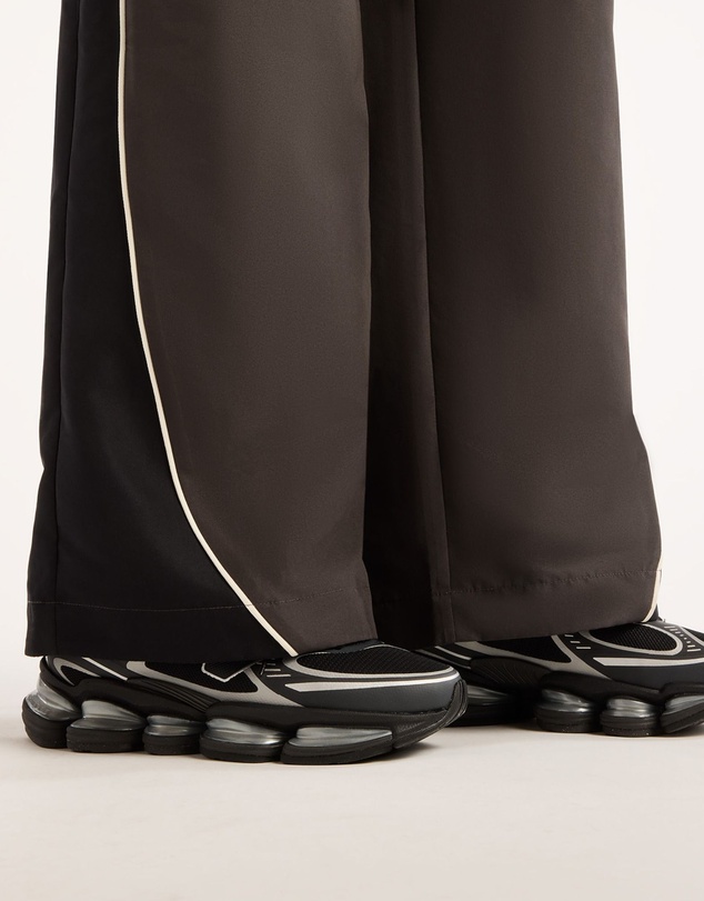New Balance - Trackside Woven Pant