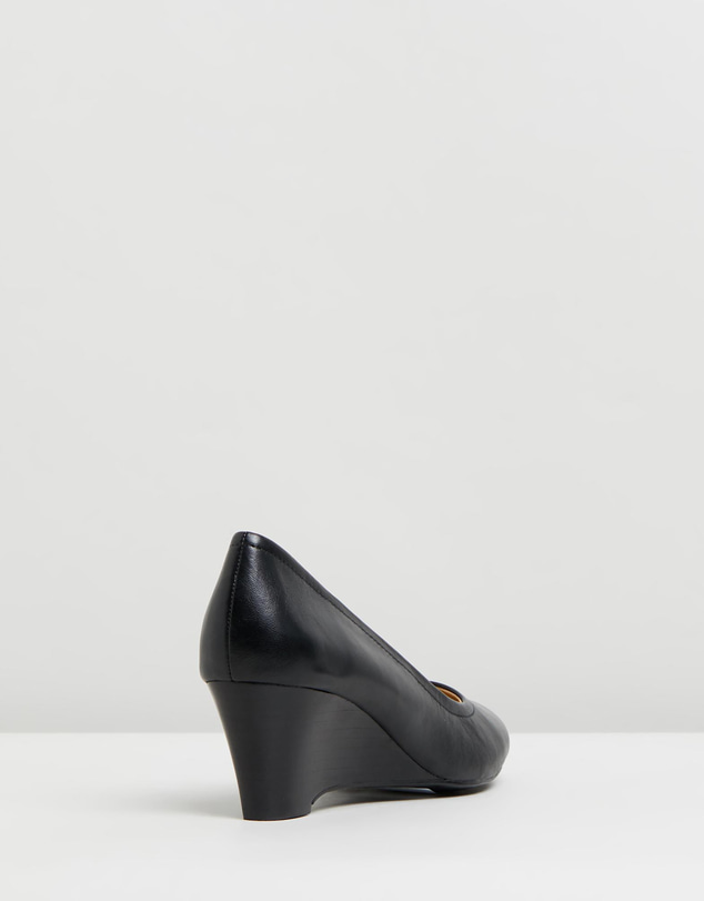 Naturalizer - Hydie Wedge - Black