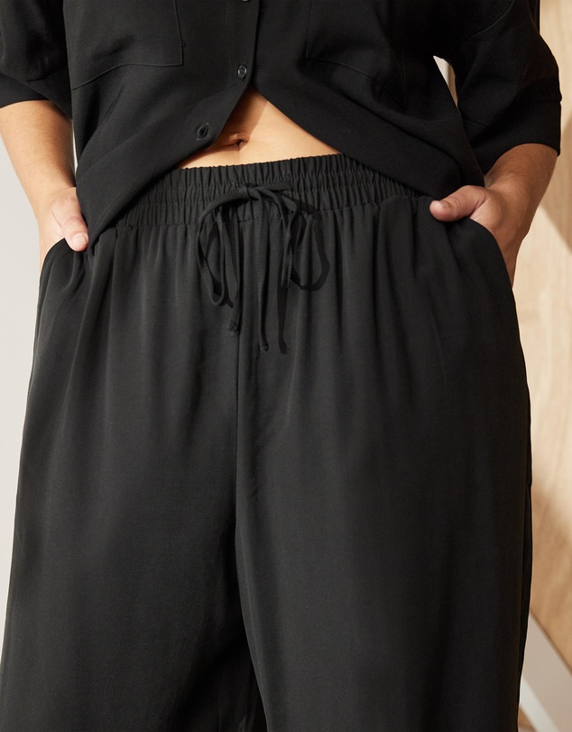 Atmos&Here Curvy - Brea Viscose Blend Pants