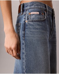 Calvin Klein Jeans - Cropped Barrel Jeans