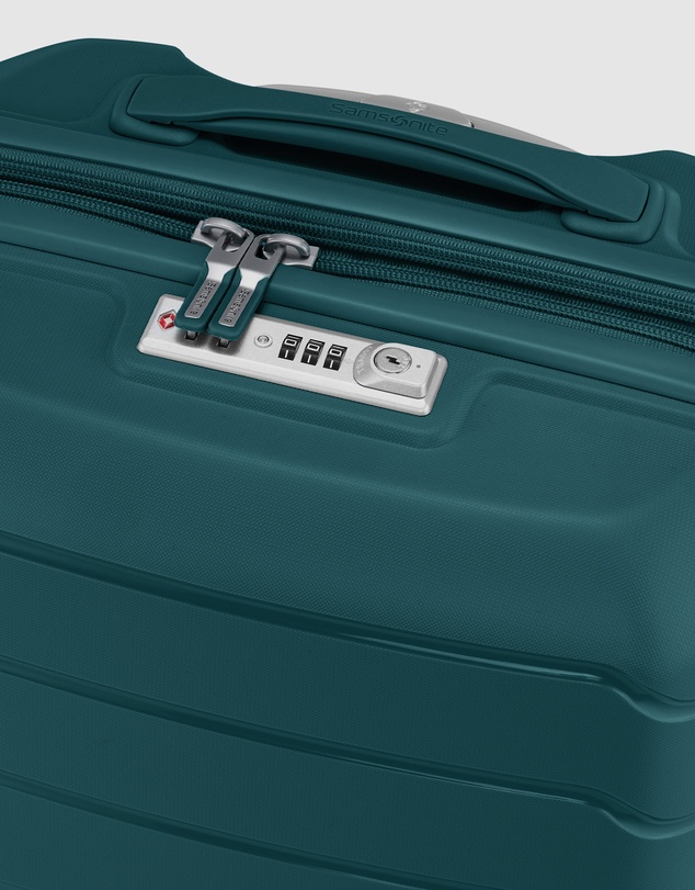 Samsonite - Oc2Lite Carry-On Small 55Cm 2.6Kg Suitcase Expandable