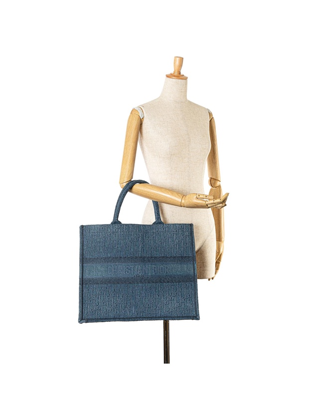 Pre-Loved by Azura Reborn - Pre-Loved dior Elegant Woven Tote Bag with Comfortable Handles for Everyday Use