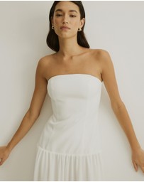 Atmos&Here - Strapless Chiffon Midi Dress