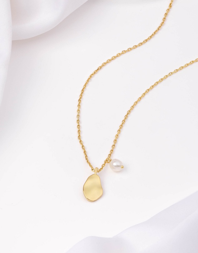 Wanderlust + Co - Pocketful Pearl Gold Necklace