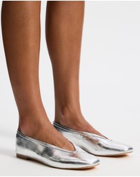 AERE - Tori Leather Ballet Flats