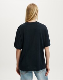 Cotton On - The Boxy Graphic Tee
