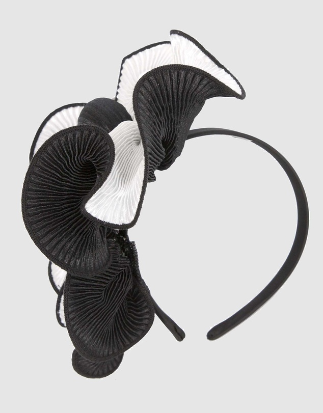 Max Alexander - White and Black Racing Fascinator