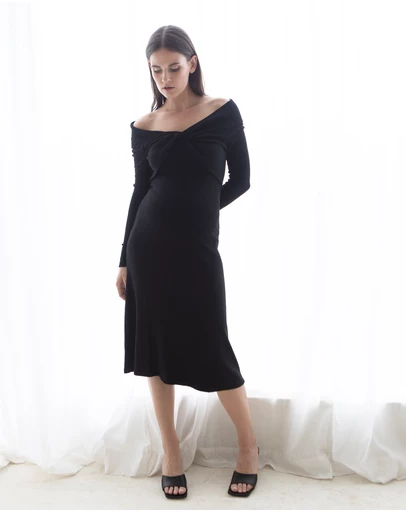 Soon Maternity - Twist Off shoulder Dress