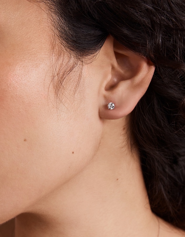 Michael Hill - 0.60 Carat TW Round Brilliant Laboratory-Grown Diamond Solitaire Stud Earrings in 10kt White Gold