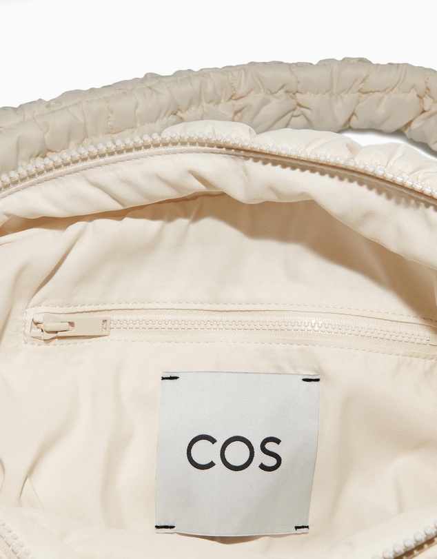 COS - M Ginseng Quilt Oversized Bag