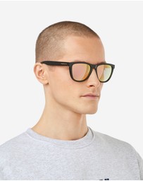 Hawkers Co - Hawkers - One raw - polarized black rose gold   Sunglasses for Men and Women Polarized