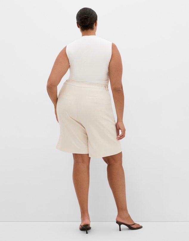 City Chic - Plus size Telia Longline Short - neutral