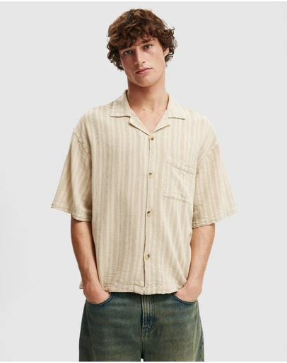 Cotton On - Washed Box Fit Short Sleeve Shirt